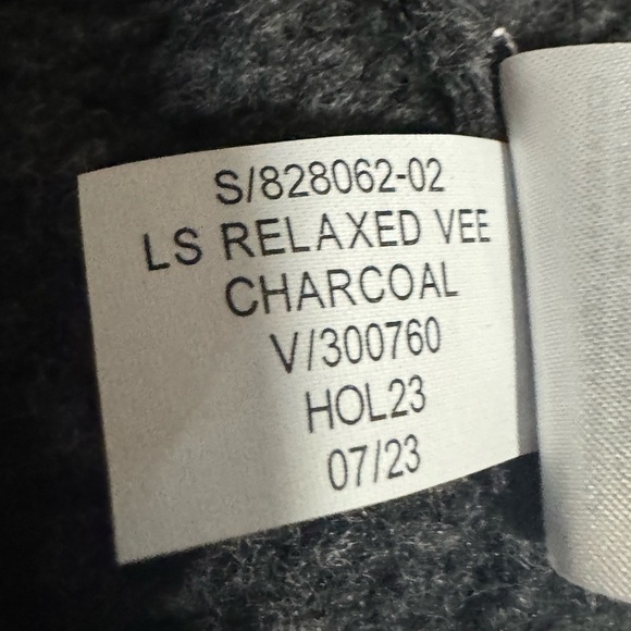 NWT! Banana Republic Gray Salma Wool Cottonn Oversized Sweater - Size XS 💙 - Picture 8 of 8